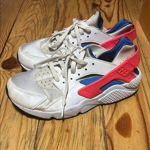 Nike White and Pink huaraches Sneakers